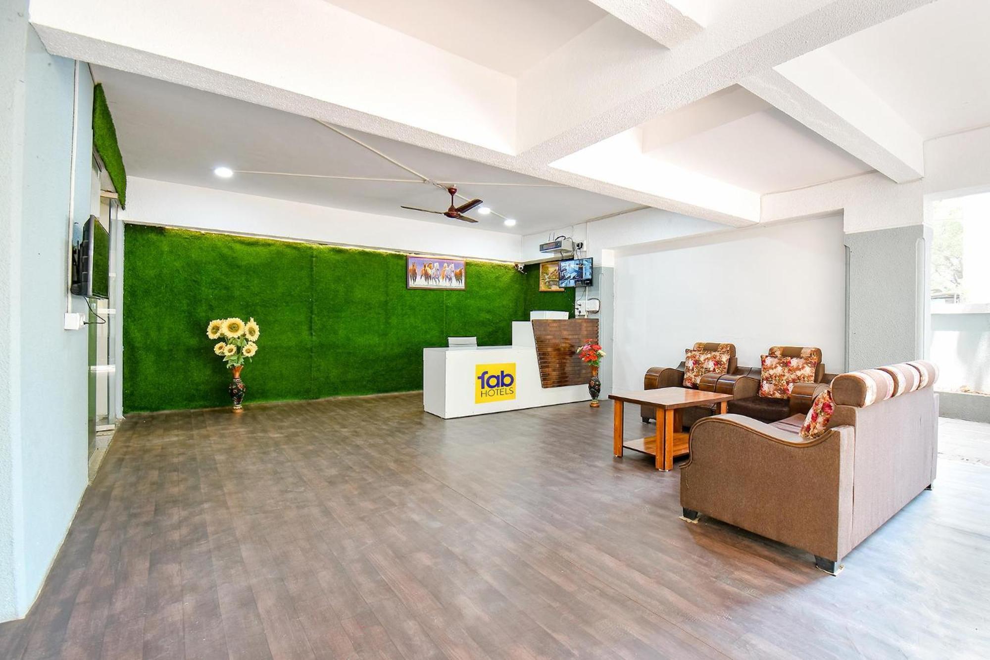 Fabhotel Skylight Studio Rooms - Nr Mcf Camp Pune Zewnętrze zdjęcie