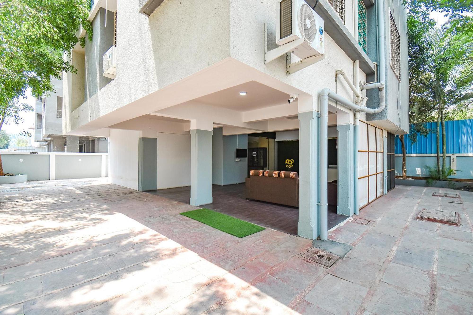 Fabhotel Skylight Studio Rooms - Nr Mcf Camp Pune Zewnętrze zdjęcie
